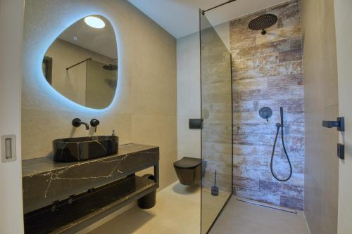 Sergo House
