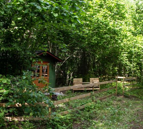 Zahrada ubytování Vanaisa juures maal