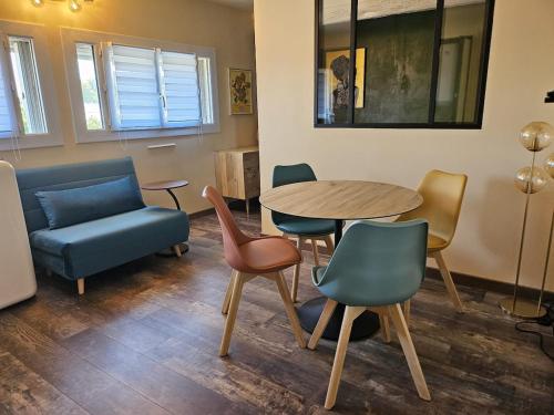 Le petit Vincent, Studio élégant, central avec parking privé