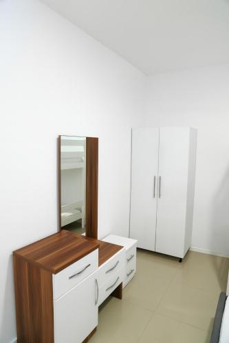 Gallery image of Low Cost Hotel Kosova in Shëngjin