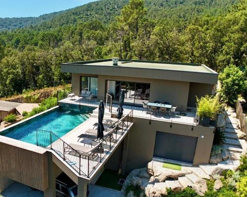 Villa neuve perchée - Vue splendide