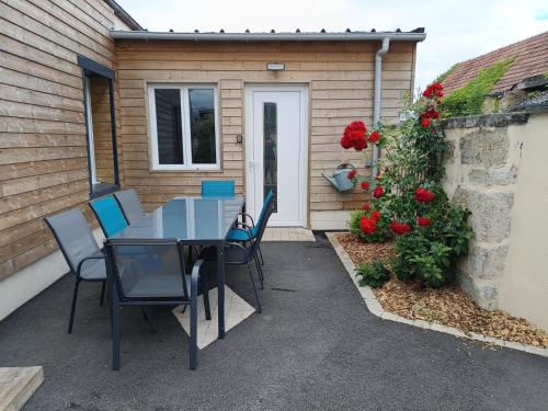 Maison de campagne avec cour