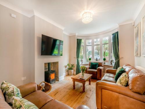 Una televisión o centro de entretenimiento en Seashells Peasholm