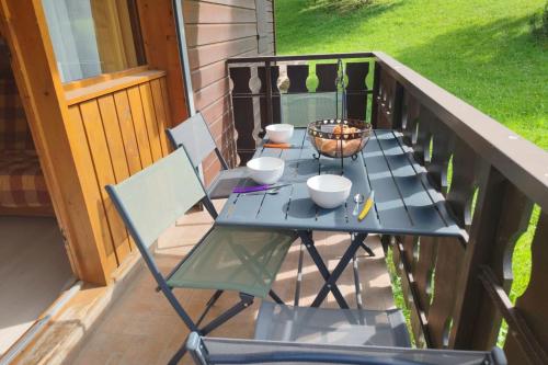 3apartment with terrace at the foot of the slopes