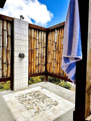 Fotografie z fotogalerie ubytování Private Studio in Gated Estate v destinaci Belmont