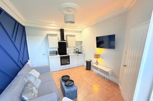 Køkken eller tekøkken på Cosy Perth Apartment - City Comforts