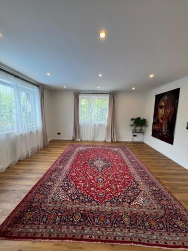 Fotografie z fotogalerie ubytování House with privat pool & dream garden v destinaci Odelzhausen