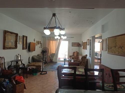 شاليه بالساحل الشمالي مفروش فرش مميز كامل