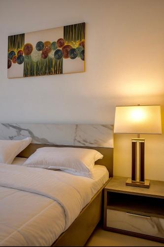 1BR Modern loft 5 MIN from DXB Airport