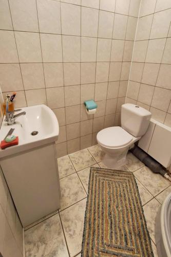 Bany a Cozy studio apartment
