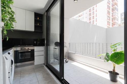 Η κουζίνα ή μικρή κουζίνα στο Fliphaus GuateFlat 'B' - 1 Bd in Palermo Soho