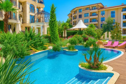 Πισίνα στο ή κοντά στο Private Apart in Sveti Vlas Harmony Suite