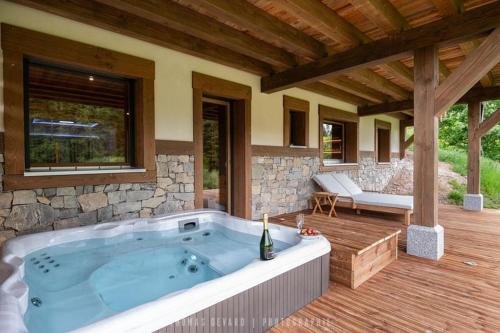 Gambar di galeri bagi Forest Lodge, a luxury chalet with sauna and jacuzzi di Xonrupt-Longemer