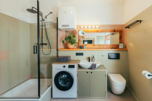 Koupelna v ubytování Ferienwohnung Gustav Kaiser Apartment - 60qm Design Fewo Zittauer Gebirge - Unterkunft in historischer Altstadt im Dreiländereck