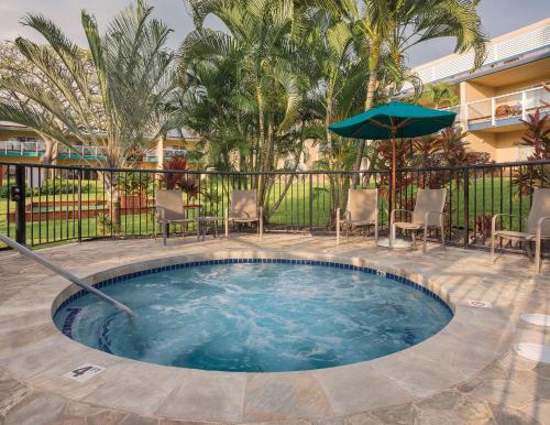 Bazén v ubytování Wyndham Kona Coast Resort 1BR Apartment with Resort Access nebo v jeho okolí
