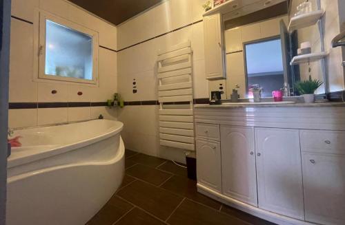 Maison familiale avec piscine