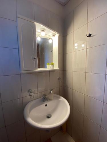 Kúpeľňa v ubytovaní ZISIS APARTMENTS No3