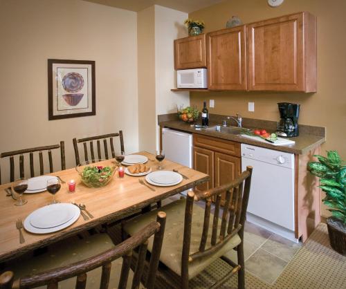 Kuchyň nebo kuchyňský kout v ubytování Wyndham Taos Studio Apartment with Resort Access