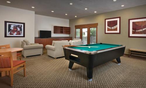 Posezení v ubytování Wyndham Taos Studio Apartment with Resort Access