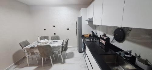 Fotografie z fotogalerie ubytování Appartement 2 luxueux vue mer v destinaci Al Hoceïma