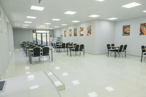 El área de trabajo o centro de convenciones de Route Hotel
