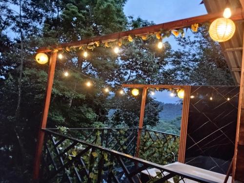 Balkón nebo terasa v ubytování Breezes Ecolodge