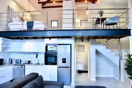 Dapur atau dapur kecil di Swakop Lofts #3 Self-catering Accommodation
