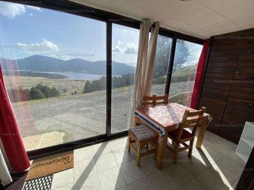 Bel F2/Cabine Les Angles, proches pistes, parking, classé 1 étoile - FR-1-295-141