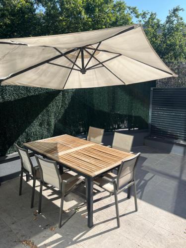 Imagen de la galería de Luxury loft con jardín cerca del aeropuerto, en San Sebastián de los Reyes