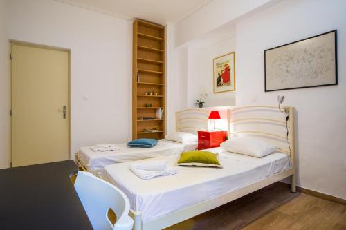 Cute Retro Apartment In Exarchia Neighborhood