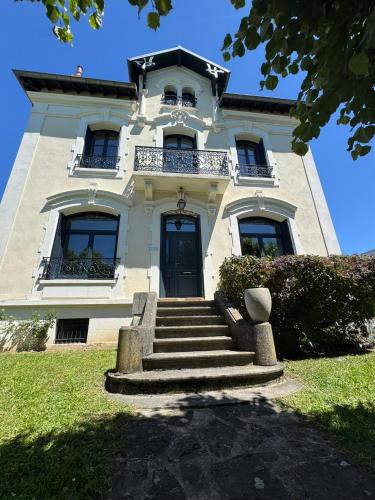 Villa des Troènes - centre ville - vue sur l'Allier avec Piscine