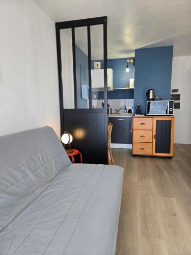 Studio AXEL entre plage et port de plaisance