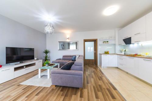 Sea view apartment