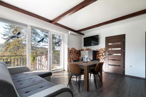 Μια τηλεόραση ή/και κέντρο ψυχαγωγίας στο Villa Platinum