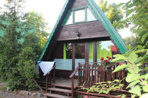 Afbeelding uit fotogalerij van Domki pod lasem blisko morza in Sztutowo