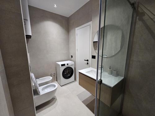 Ένα μπάνιο στο Amber Sand Apartments