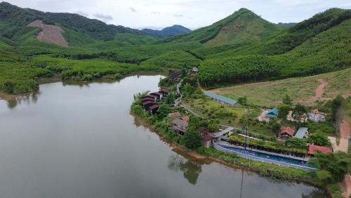 Nguyen Shack Retreat Resort
