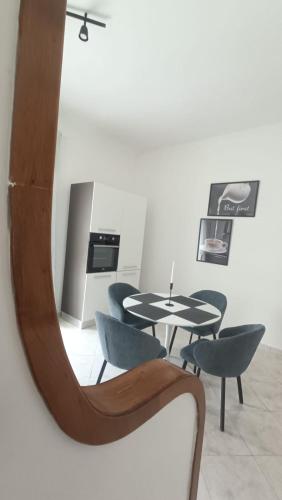 Kuchyň nebo kuchyňský kout v ubytování Elysium Guesthouse