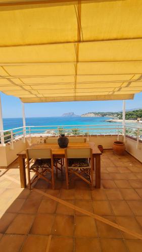 Balkoni atau teres di Moraira Beach View