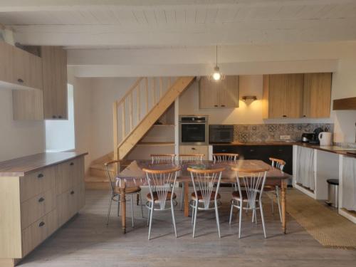 Η κουζίνα ή μικρή κουζίνα στο Logements Bonne Nouvelle