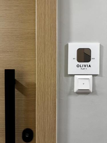 Olivia Flat 1
