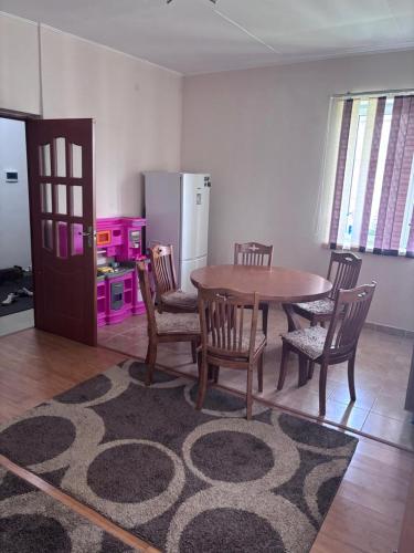 Dapur atau dapur kecil di Lovely House