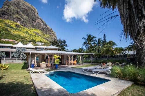 Kitesurf Paradise at Le Morne - Pool, Garden, Views