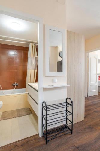 Apartamento con Piscina cerca de Playa de Fenals