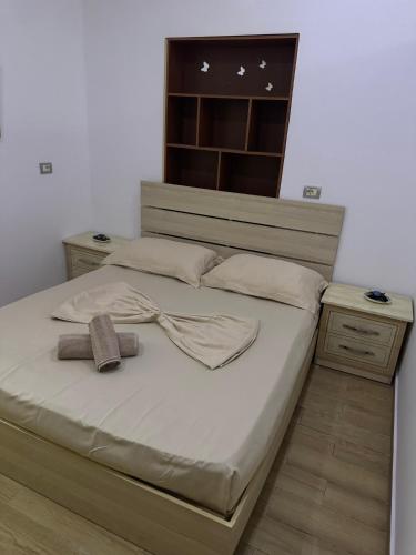 Llit o llits en una habitació de Cozy Central Spot
