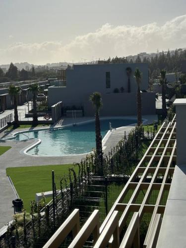 Spacious Beach House in Malaga-Cala de Mijas, amazing see view, 3 bedroom, garden & Common Pool