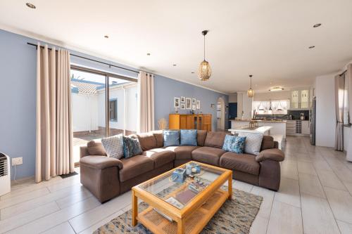 Zona d'estar a Leander's Cottage