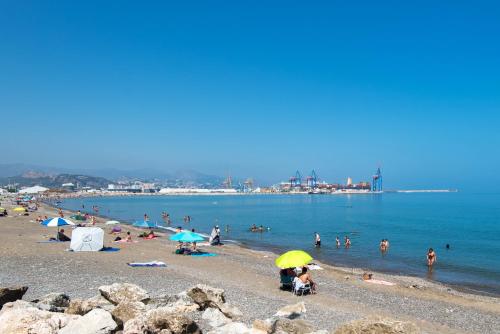 Amazing 2nd Line Beach Apartment
