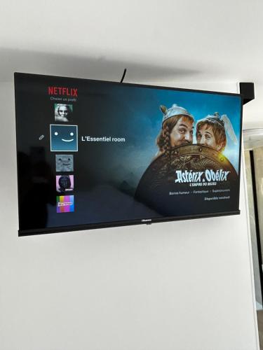 Televisyen dan/atau pusat hiburan di L'Essentiel Room