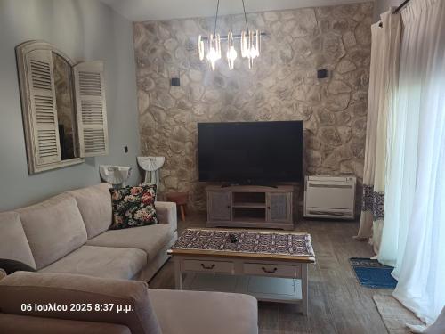 Delou-M 27 01 Luxury Apartment by Igoumenitsa